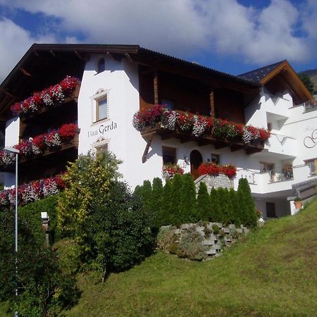 Hotel Haus Gerda Fiss Exterior foto